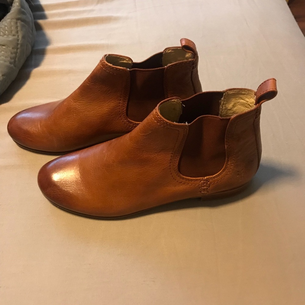 Women’s FRYE boots. Size 7.5